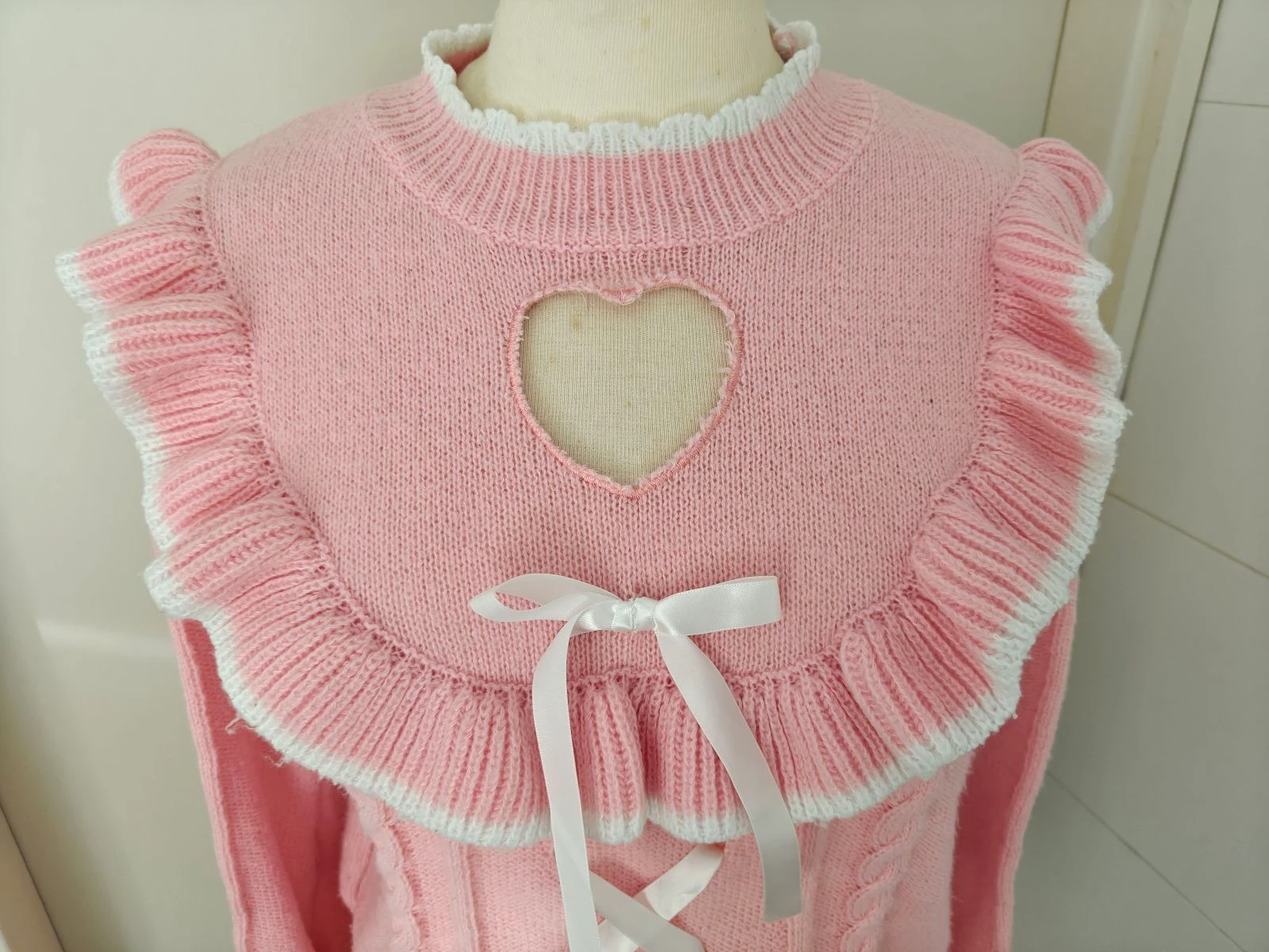 Kawaii trui met hartje en lint, maat S – photo 3